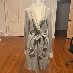 A pea in the pod robe